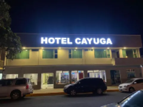 โรงแรมคายูกา โรงแรมใน