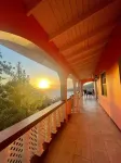 Immaculate 3 Bed Villa Overlooking Admiralty Bay - Homestays