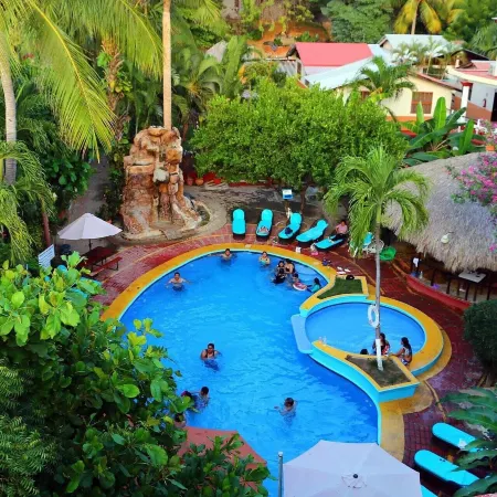 Hotel y Bungalows Acuario