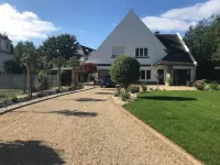Lavoisier - Guingamp Hotels in Ploumagoar