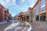 มาวน์เทนรีทรีท - สระว่ายน้ำ - อ่างน้ำร้อน - สปา