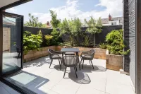 Host & Stay - the School House - 3-Star