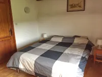 Farmhouse in Somme-Leuze with Private Sauna - parking