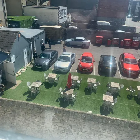 The Jubilee Hotel East - with NEWLY REFURBISHED SPA FACILITIES - GAMESPIT - AND SMOKEHOUSE