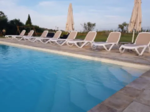 Pleasant tent with swimming pool