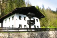 holiday home Grünbacher, Kössen Hotels in der Nähe von Entenlochklamm