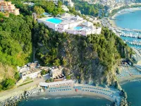 HOTIDAY Room Collection - Arenzano