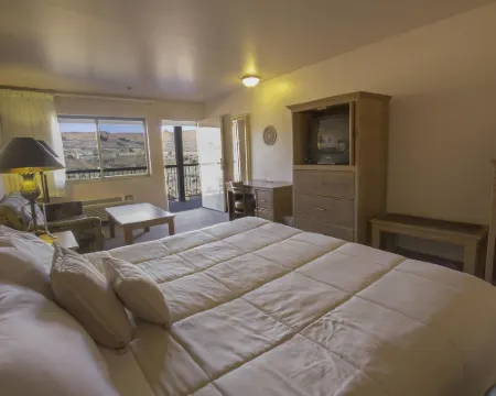 The Noor Hotel Hotels in Torrey