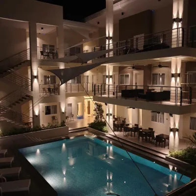 Rovira Suites Hotels near Tierra Alta Lighthouse