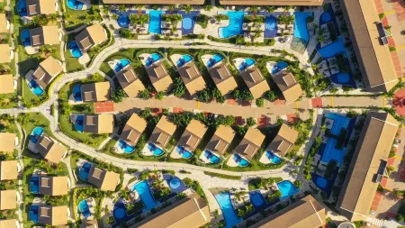 Nui Supreme by Mai Отели рядом с достопримечательностью «Port of Suape»