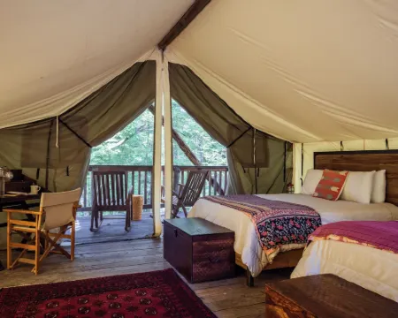 Firelight Camps Hotels in Town of Ithaca