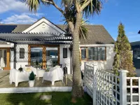 Seaview Cottage on the Island