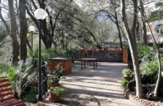 Cozy Apartment in Lavinaio, 100 m², Garden View