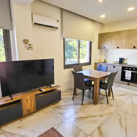 Mimi's Sunny Beach Apartment