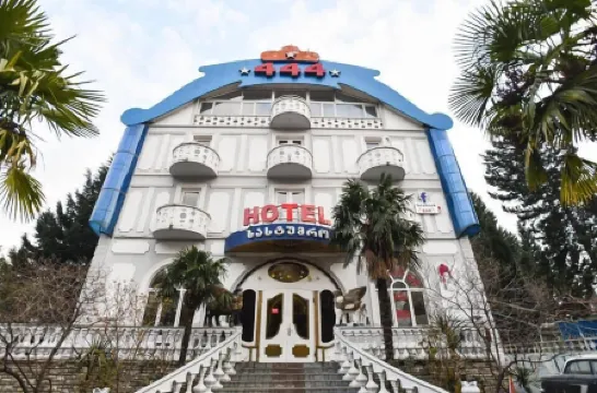Hotel444 Отели рядом с достопримечательностью «Guide of Georgia»