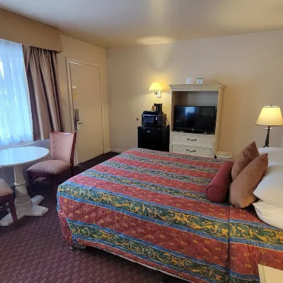 El Camino Inn Hotels near BART - Balboa Park Station