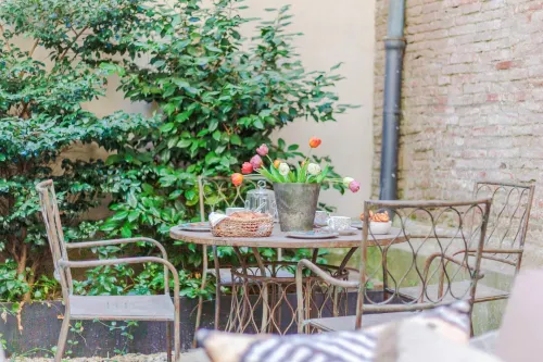 Vissi D Arte an Apartment with Garden -  Appartamenti vacanze