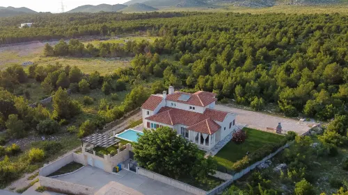 Villa Whitestone