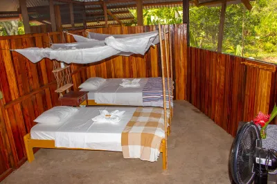 Tronco Tambopata Adventure Hotel di 