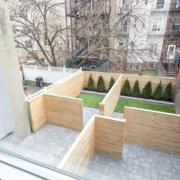 Lavish 3Br Retreat w Private Rooftop Deck Near NYC Отели рядом с достопримечательностью «Washington St»