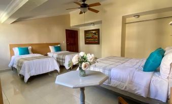 Botanic Garden Hostal