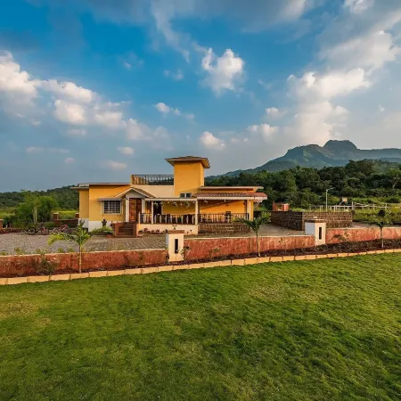 CosmicStays Rajgad Vista - Stay & Play