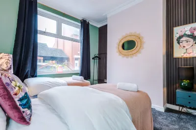 Newly Renovated Home-Manchester فنادق في Pendlebury