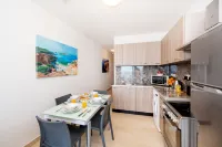 Islet Seaview 1 Bedroom Apartment With 2 Balconies