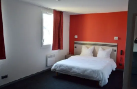 布里特酒店 La Ferté sous Jouarre 拉費泰蘇茹瓦爾酒店