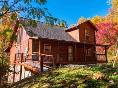 Whispering Pines Retreat by Ghosal Luxury Lodging