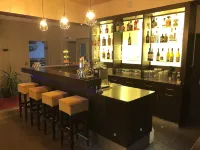 Parkhotel Lindenhof - Kostenlose PARKPLÄTZE - bar