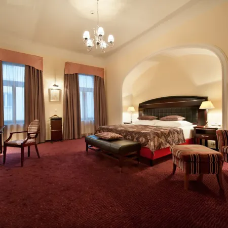 EA Embassy Prague Hotel Отели рядом с достопримечательностью «Карлин»