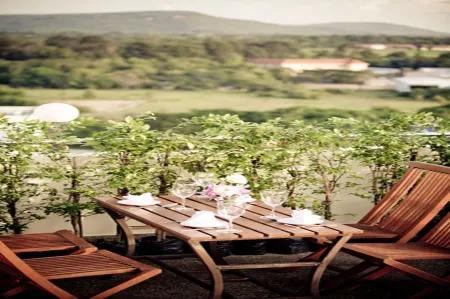 Ploy Palace Hotel Отели рядом с достопримечательностью «Chao Mae Song Nang Phi Nong Shrine»