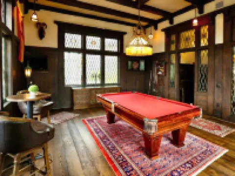 Hazeltine Boutique Hotel Bnb Hotels in Warren