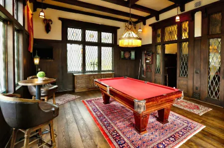 Hazeltine Boutique Hotel Bnb