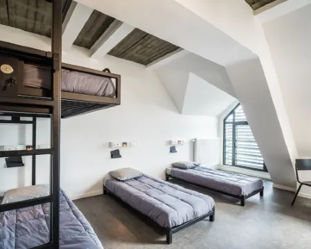 Auberge de Jeunesse Charleroi Youth Hostel Hotels in Charleroi