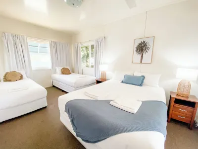 Pacific Sun Bargara Hotels near Off leash dog park