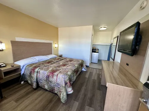 Royal Inn and Suites Charlotte Airport