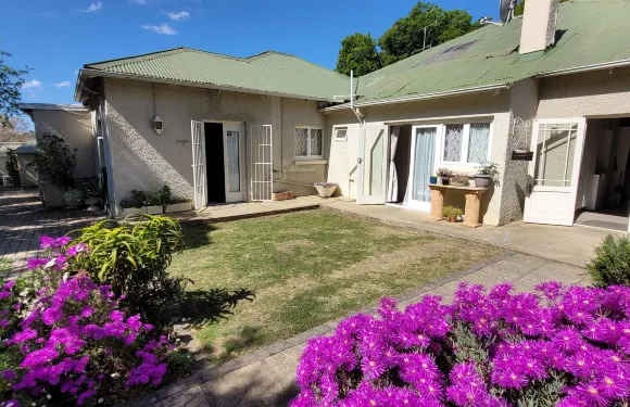 蘋果蜜蜂小屋旅館