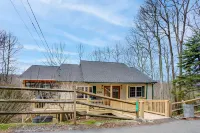 Charming Cottage with Hot Tub and Game Room - Inviting Mountain Retreat 트윗시 레일로드 주변 호텔