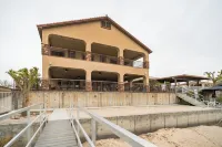 RIVERFRONT PARADISE OASIS W/ PRIVATE BEACH & BOAT DOCK