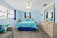 Lakeside Paradise Hotels near Key Vista Nature Park