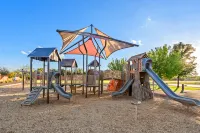 Scenic Views and Entertainment Amenities - Stunning Getaway