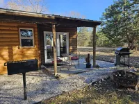 Cozy Cabin with Fire Pit and Jetted Tub - Charming Serene Haven Hotels in Township 1