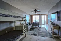 Beach- & Gulf-front ninth-floor condo with pools, hot tub & washer/dryer Hotels in Orange Beach