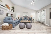 New Renovations and Close to White Sand Beaches - Charming Coastal Oasis