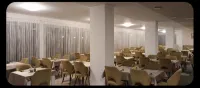 Hotel Unicornis - Desayuno
