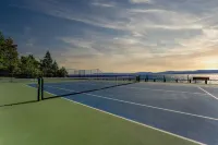 Electric Grill and Community Pool Access - Charming Retreat Hotels in Kings Beach