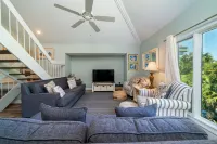 Gorgeous Golf Course Views and Open Layout - Charming Beach Haven Hotels in Seabrook Island