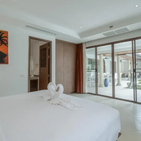 Luxury 4Br Villa 5 Private Pool & Jacuzzi